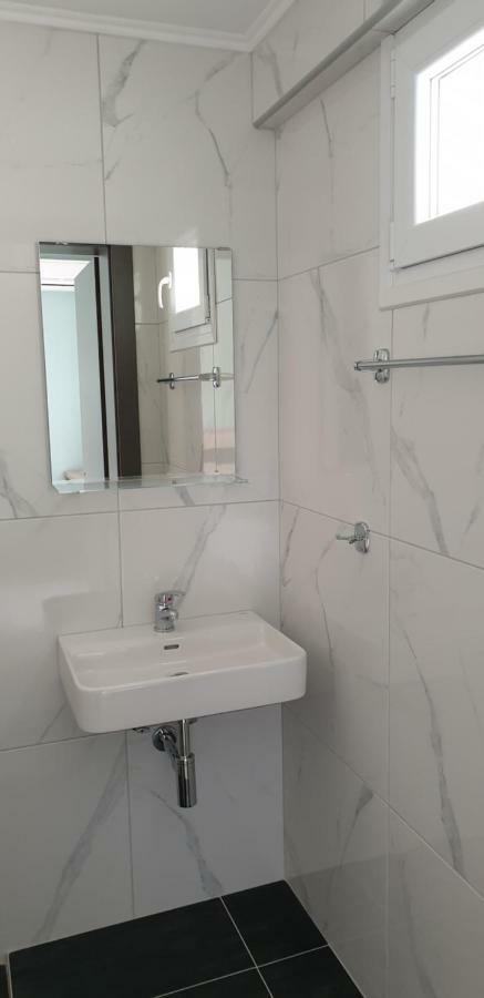 Appartement Chriselia 1 à Nea Roda Extérieur photo